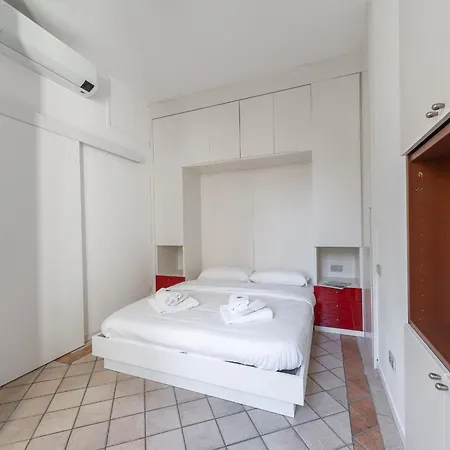 Stunning & 1bdr With Terrace In Cadorna Area By Rentopolis Apartment Milan