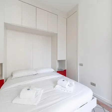 Stunning & 1bdr With Terrace In Cadorna Area By Rentopolis Apartment Milan