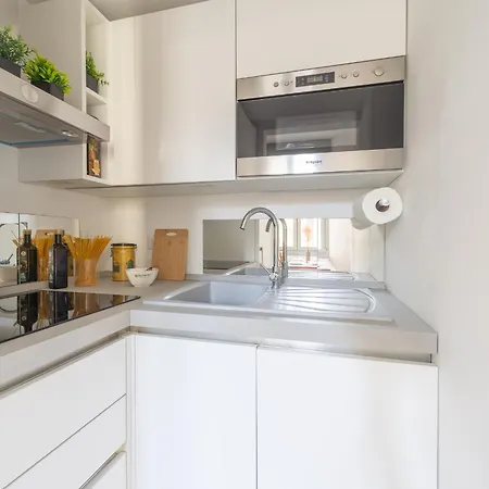 Apartment Stunning & 1bdr With Terrace In Cadorna Area By Rentopolis